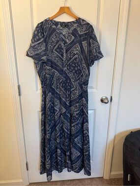 Simply Vera Vera Wang Navy Blue Patterned Maxi Dress